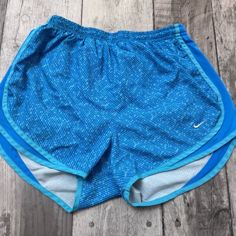 Nike Women's Athletic Running Shorts Medium Dri-Fit Tempo Blue Geometric